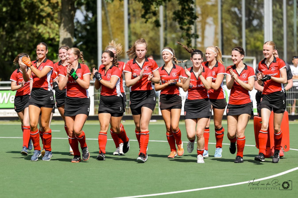 D1 verliest 1-4 van UNO Nieuws afbeelding